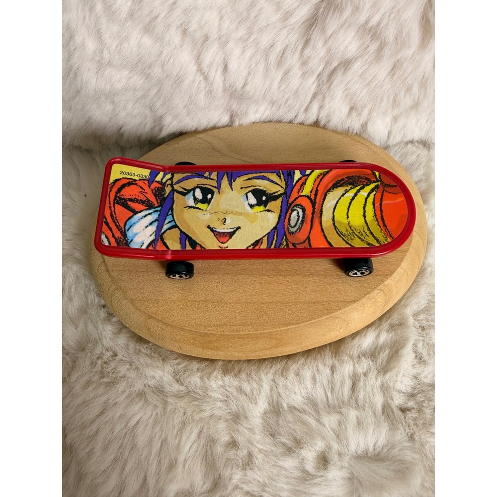 Vintage 1998 Barbie Generation Girl Tori Red Skateboard Anime Graphic 20969-0330